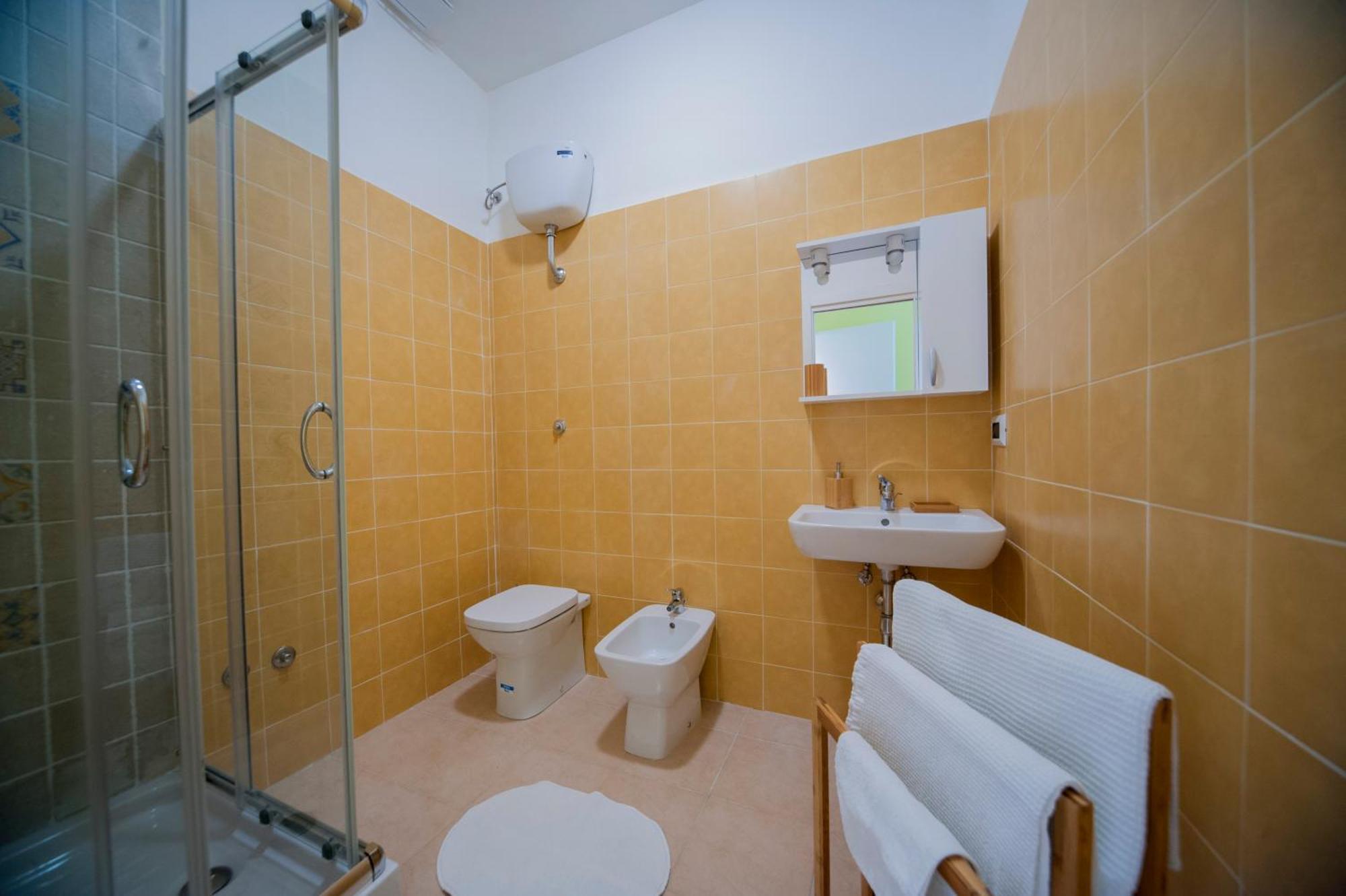 نابولي B&B Ma.Li. المظهر الخارجي الصورة